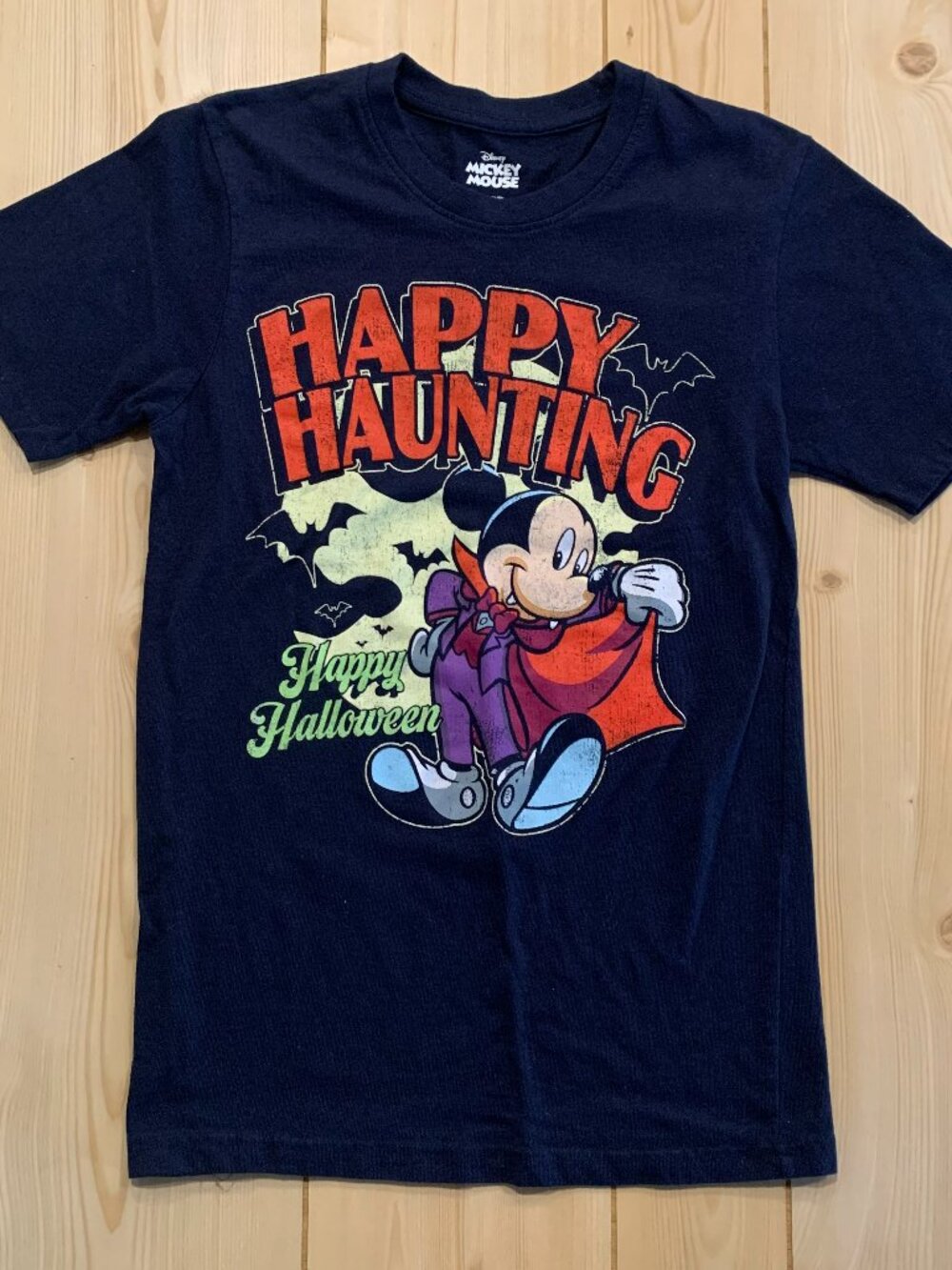 Walt Disney Mickey Mouse Happy Haunting Halloween Bats Spooky Scary T-Shirt S